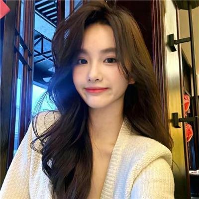 莉香：自称28岁的纯爱怪兽